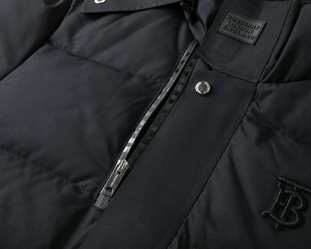【BURBERRY  公式旗艦店】バーバリー  ダウンジャケット ご好評に付き再入荷！241226