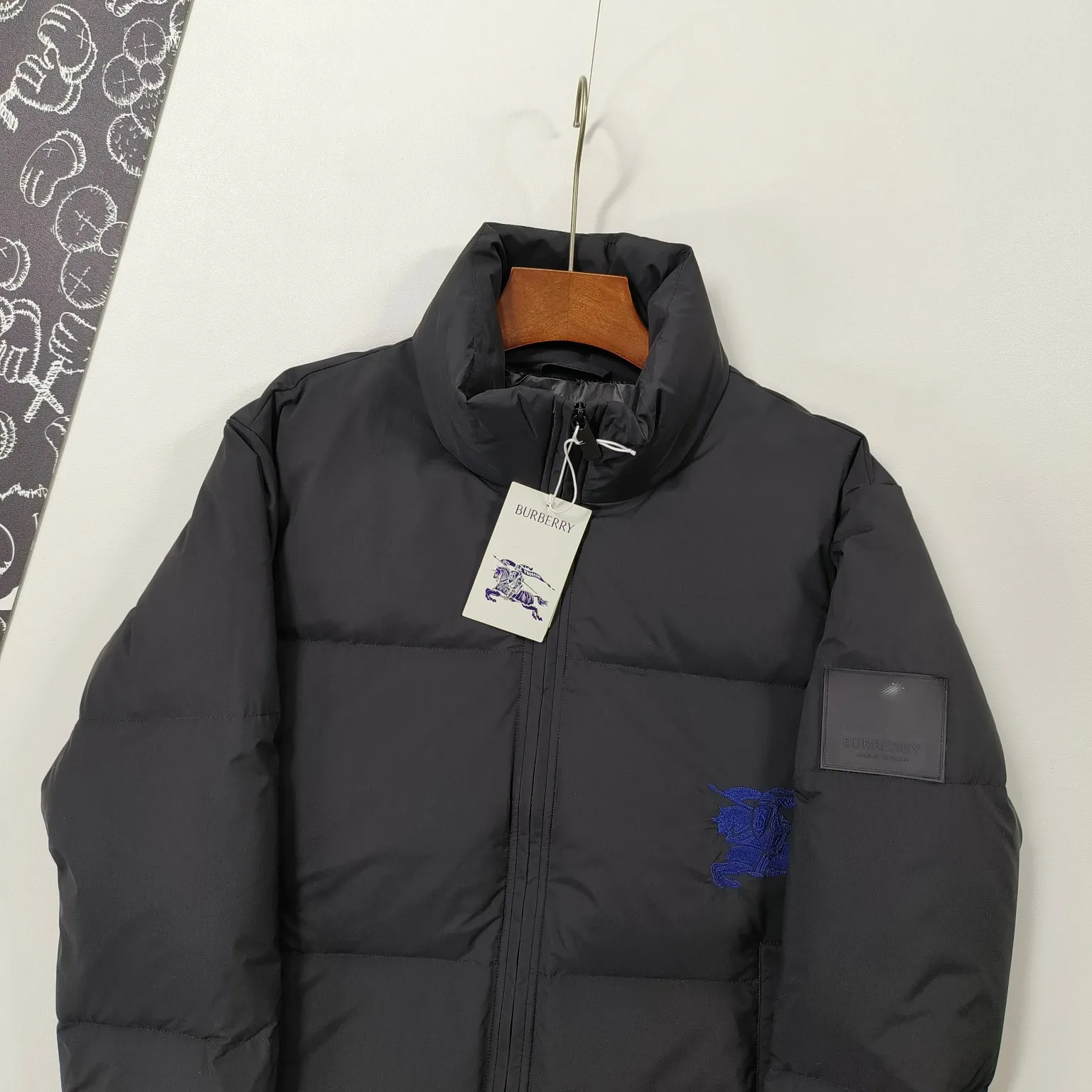 【BURBERRY  公式旗艦店】バーバリー  ダウンジャケット ご好評に付き再入荷！241226