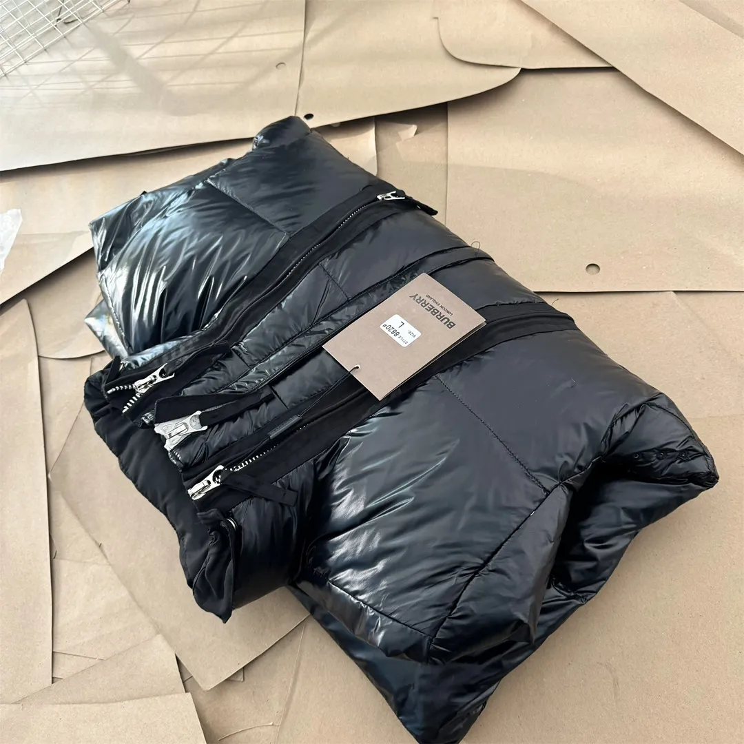 【BURBERRY  公式旗艦店】バーバリー  ダウンジャケット ご好評に付き再入荷！241226