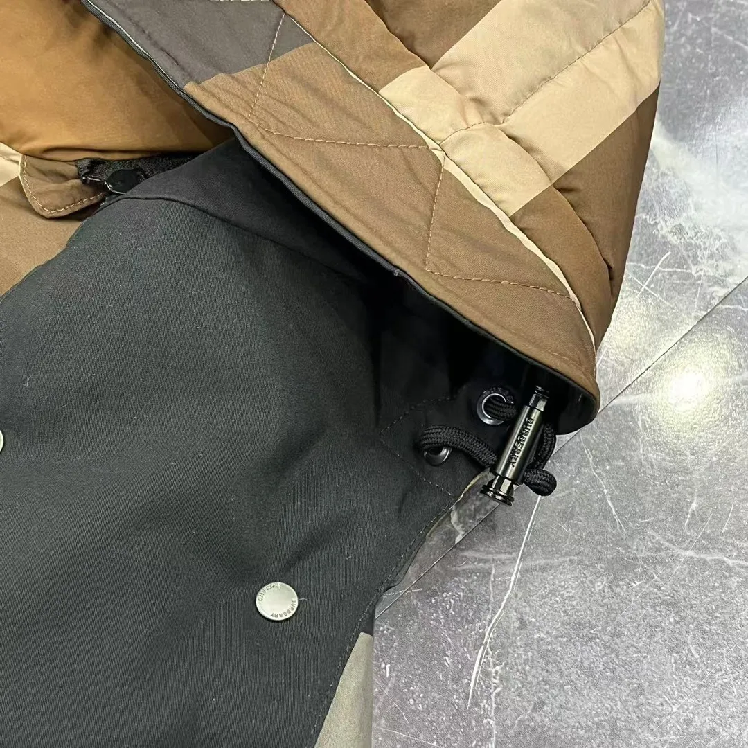 【BURBERRY  公式旗艦店】バーバリー  ダウンジャケット ご好評に付き再入荷！241226
