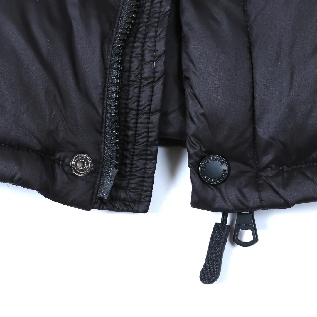 【BURBERRY  公式旗艦店】バーバリー  ダウンジャケット ご好評に付き再入荷！241226