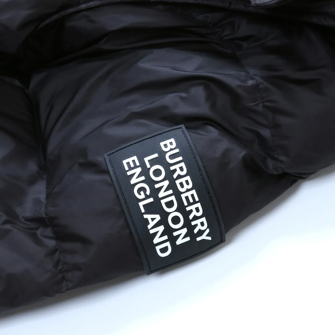 【BURBERRY  公式旗艦店】バーバリー  ダウンジャケット ご好評に付き再入荷！241226