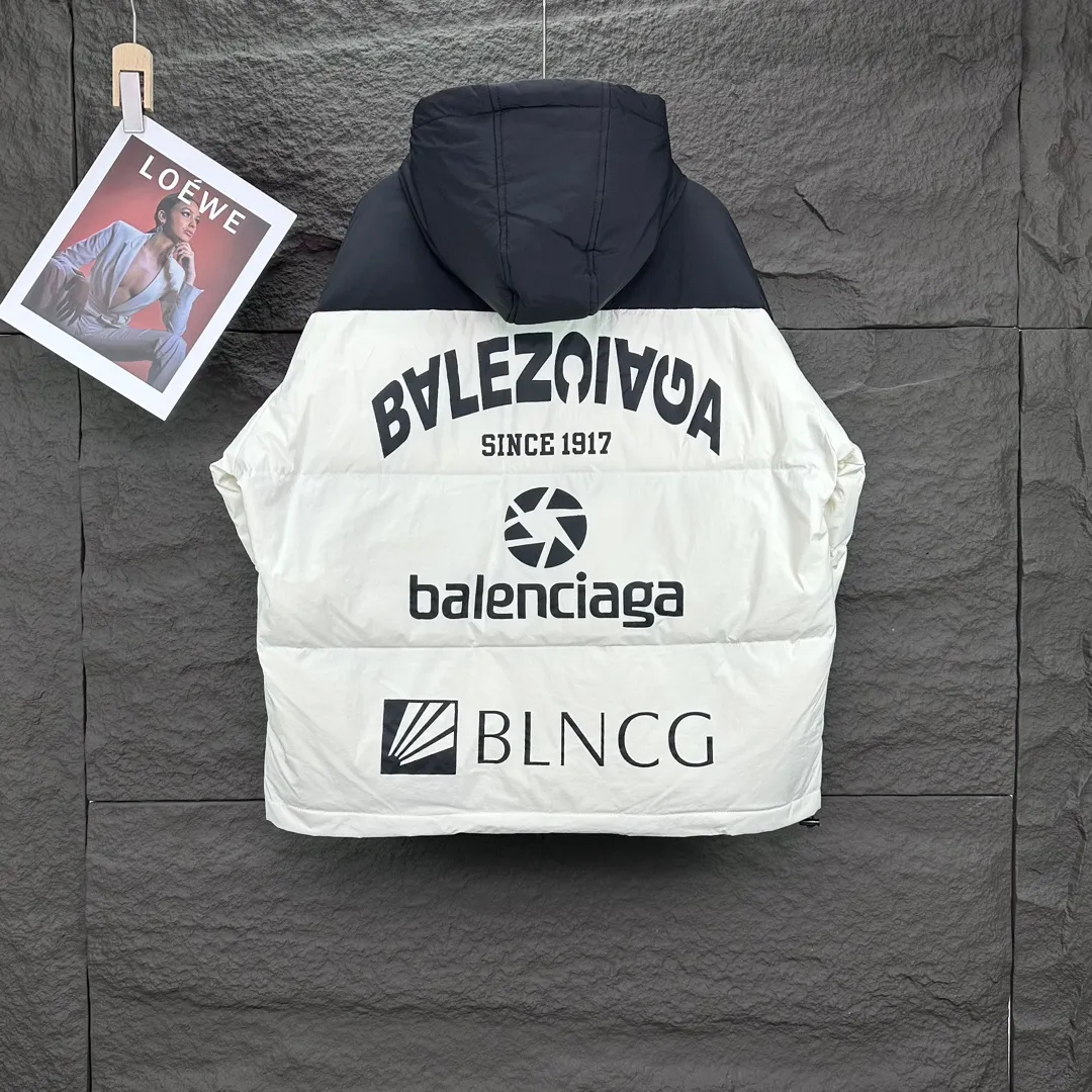 【BALENCIAGA   公式旗艦店】バレンシアガ   ダウンジャケット ご好評に付き再入荷！  241205