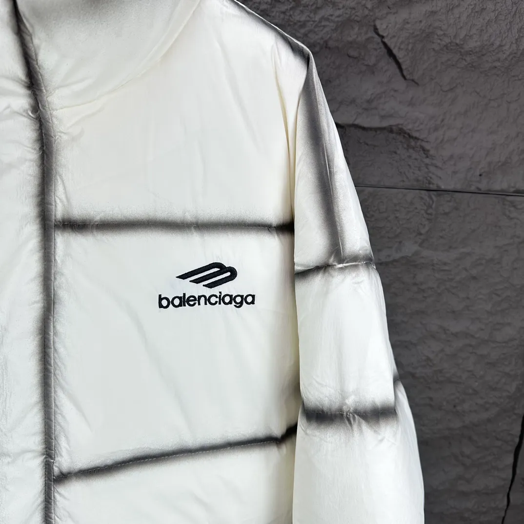 【BALENCIAGA   公式旗艦店】バレンシアガ   ダウンジャケット ご好評に付き再入荷！  241205