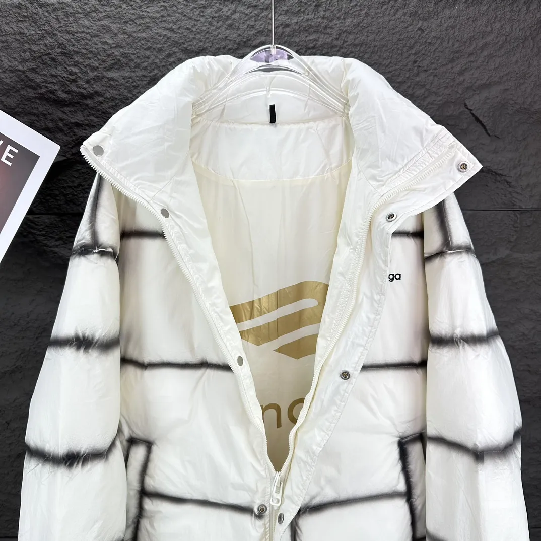 【BALENCIAGA   公式旗艦店】バレンシアガ   ダウンジャケット ご好評に付き再入荷！  241205