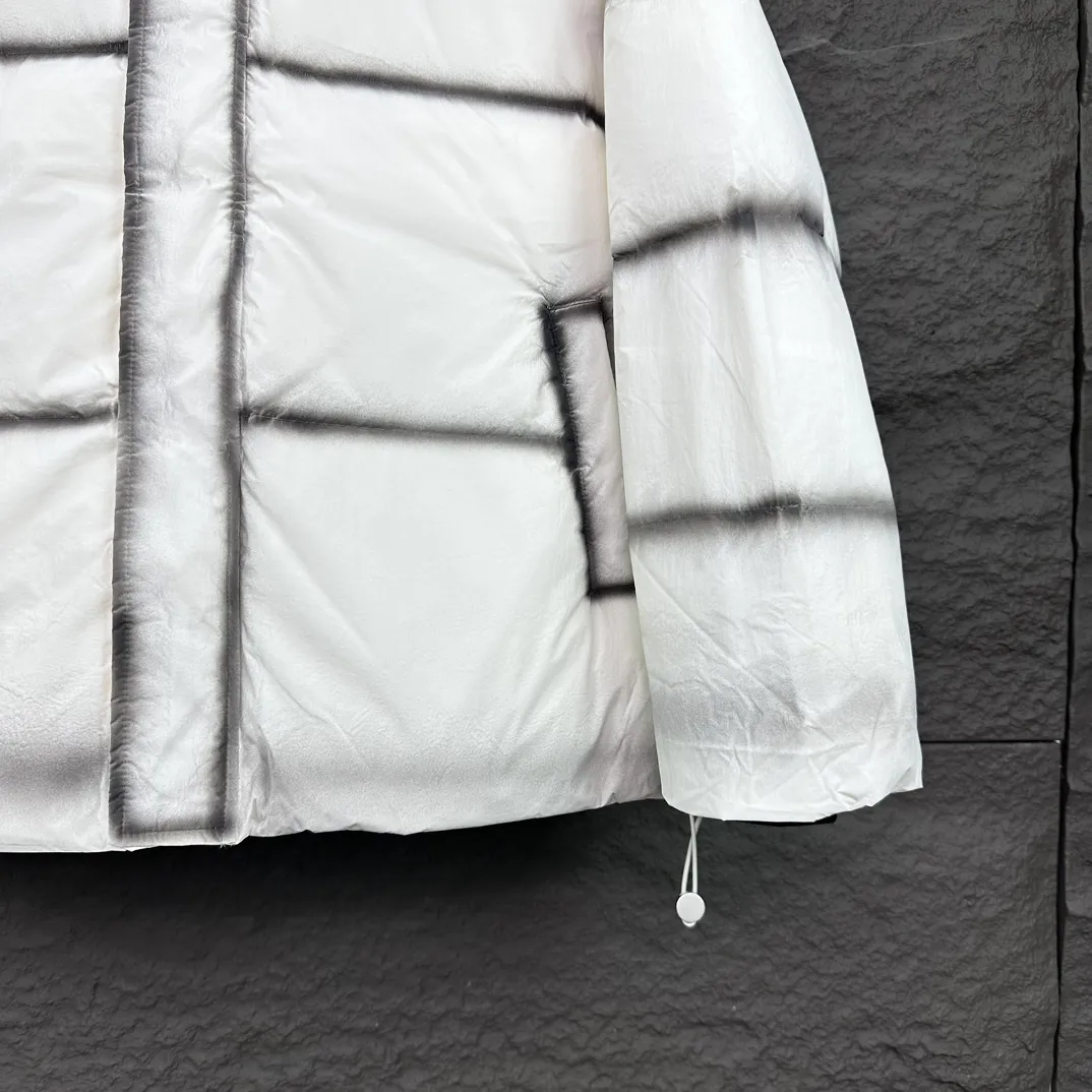 【BALENCIAGA   公式旗艦店】バレンシアガ   ダウンジャケット ご好評に付き再入荷！  241205