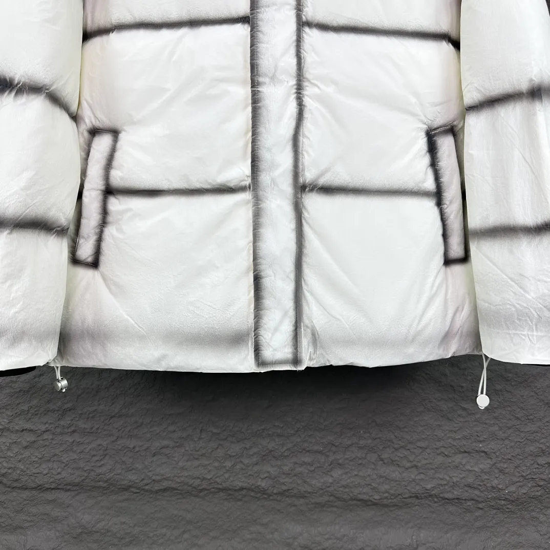 【BALENCIAGA   公式旗艦店】バレンシアガ   ダウンジャケット ご好評に付き再入荷！  241205
