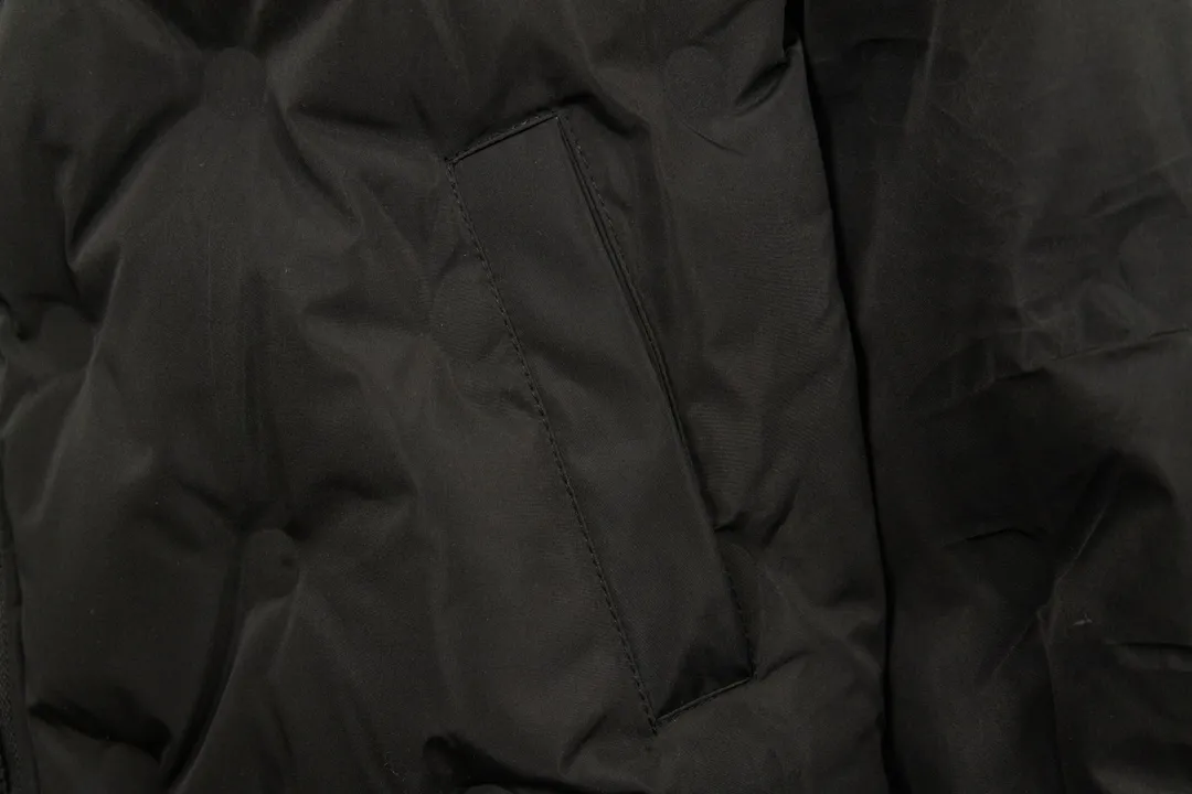 【LOUIS VUITTON  公式旗艦店】ルイヴィトン ダウンジャケット好評に付き再入荷！ 241213