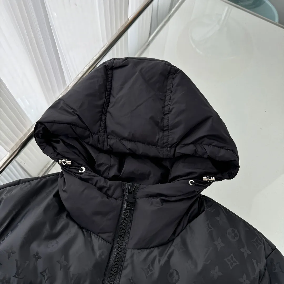 【LOUIS VUITTON  公式旗艦店】ルイヴィトン ダウンジャケット好評に付き再入荷！ 241213