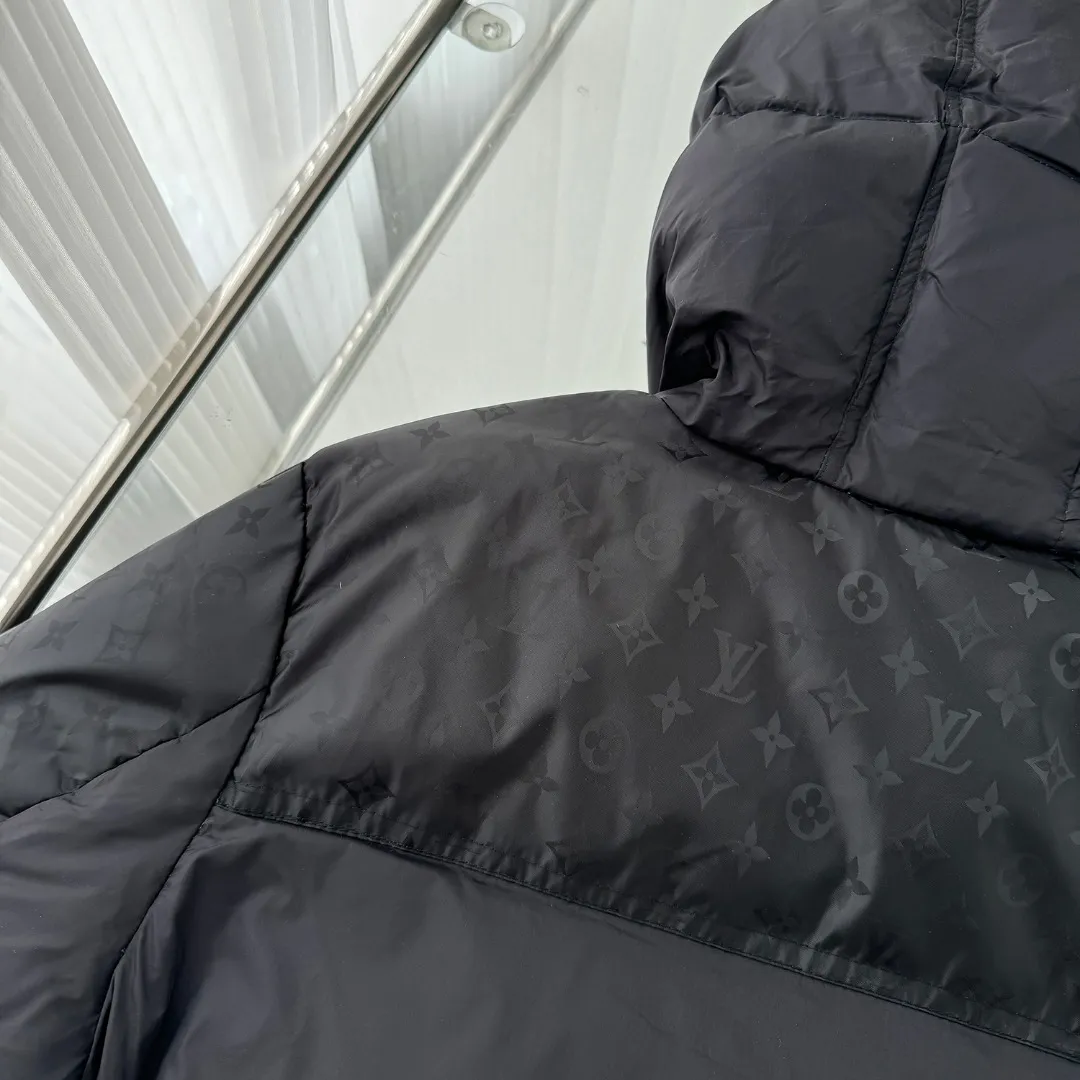 【LOUIS VUITTON  公式旗艦店】ルイヴィトン ダウンジャケット好評に付き再入荷！ 241213