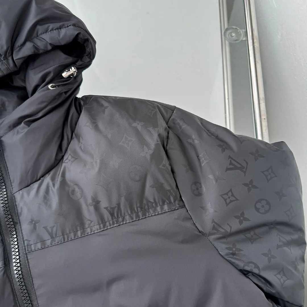 【LOUIS VUITTON  公式旗艦店】ルイヴィトン ダウンジャケット好評に付き再入荷！ 241213