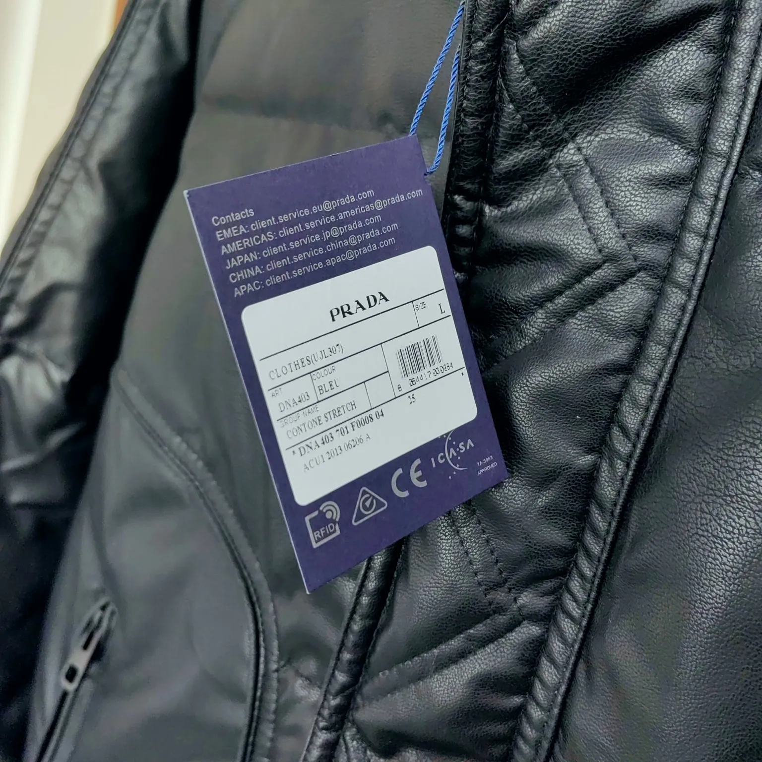 【PRADA  公式旗艦店】プラダ  ダウンジャケット好評に付き再入荷！241227
