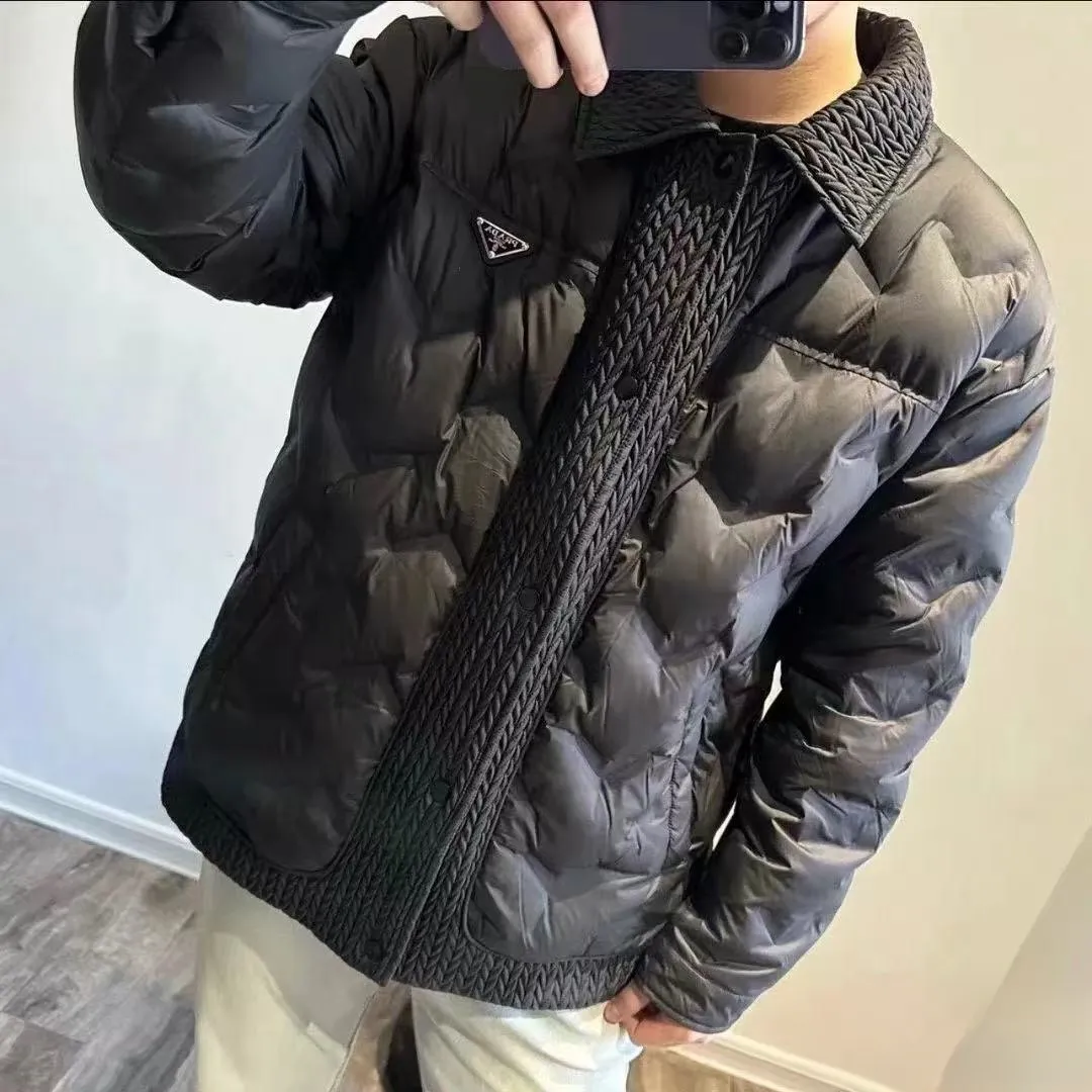 【PRADA  公式旗艦店】プラダ  ダウンジャケット 好評に付き再入荷！ 241112