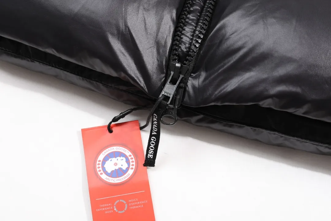 【Canada Goose  公式旗艦店】 カナダグース  ダウンジャケット ご好評に付き再入荷！241227