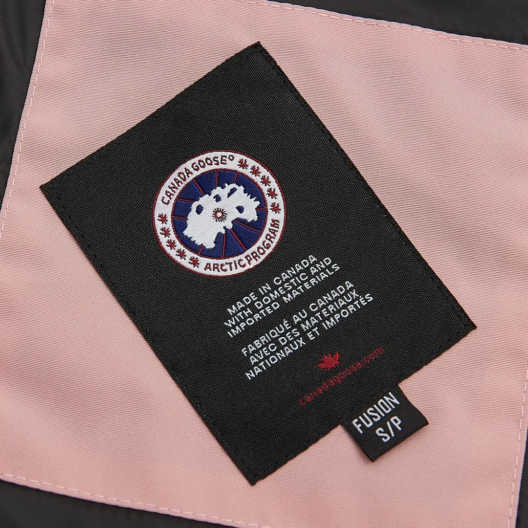 【Canada Goose  公式旗艦店】 カナダグース  ダウンベスト  ご好評に付き再入荷！241026