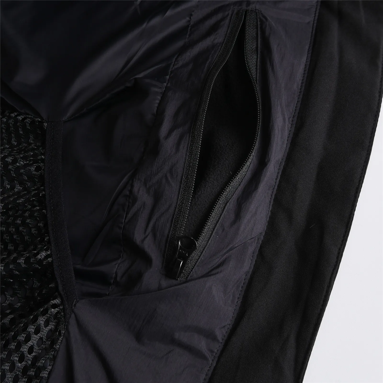 【Canada Goose  公式旗艦店】 カナダグース  ダウンジャケット ご好評に付き再入荷！241024