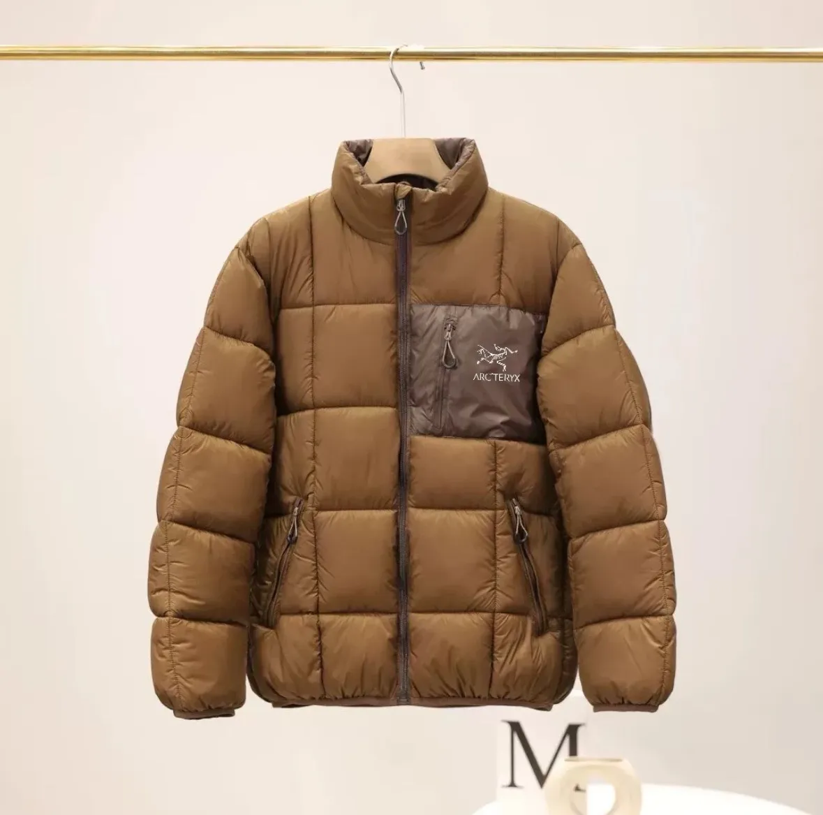 【ARCTERYX   公式旗艦店】 アークテリクス  ダウンジャケット ご好評に付き再入荷！  241228