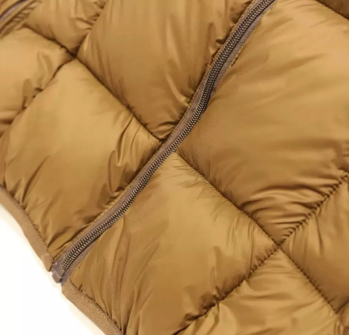 【ARCTERYX   公式旗艦店】 アークテリクス  ダウンジャケット ご好評に付き再入荷！  241228
