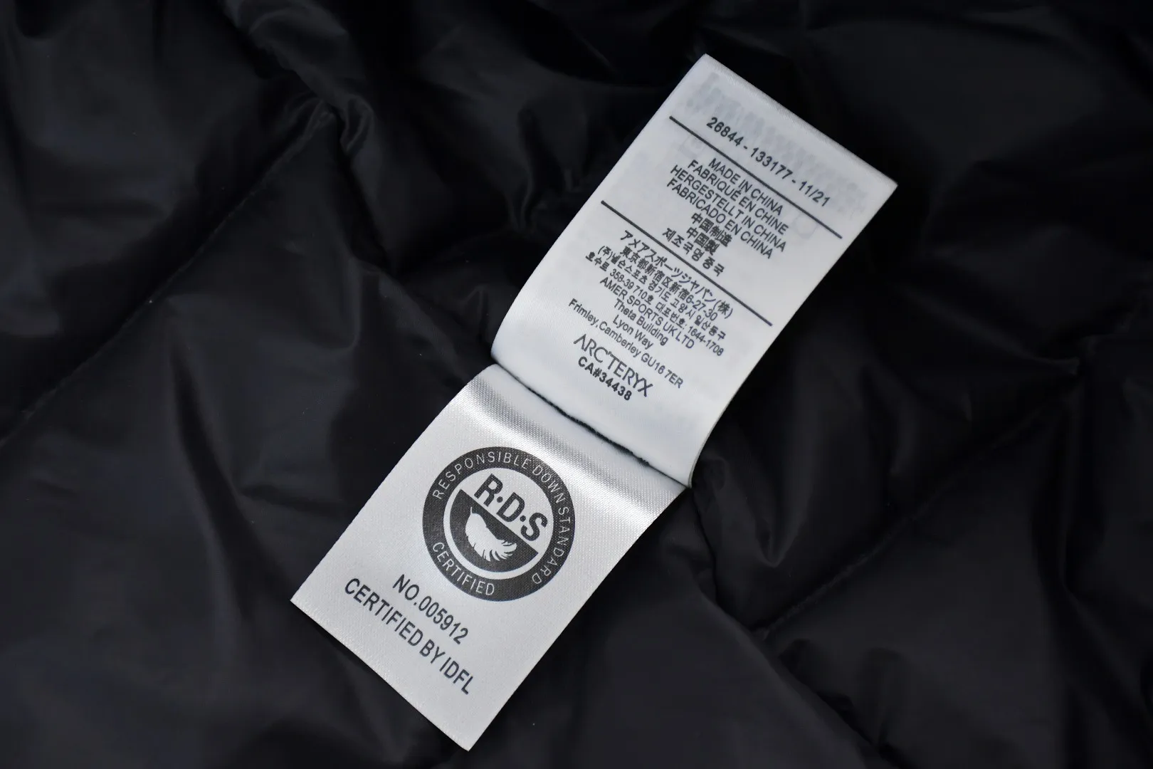 【ARCTERYX   公式旗艦店】 アークテリクス  ダウンジャケット ご好評に付き再入荷！  241205