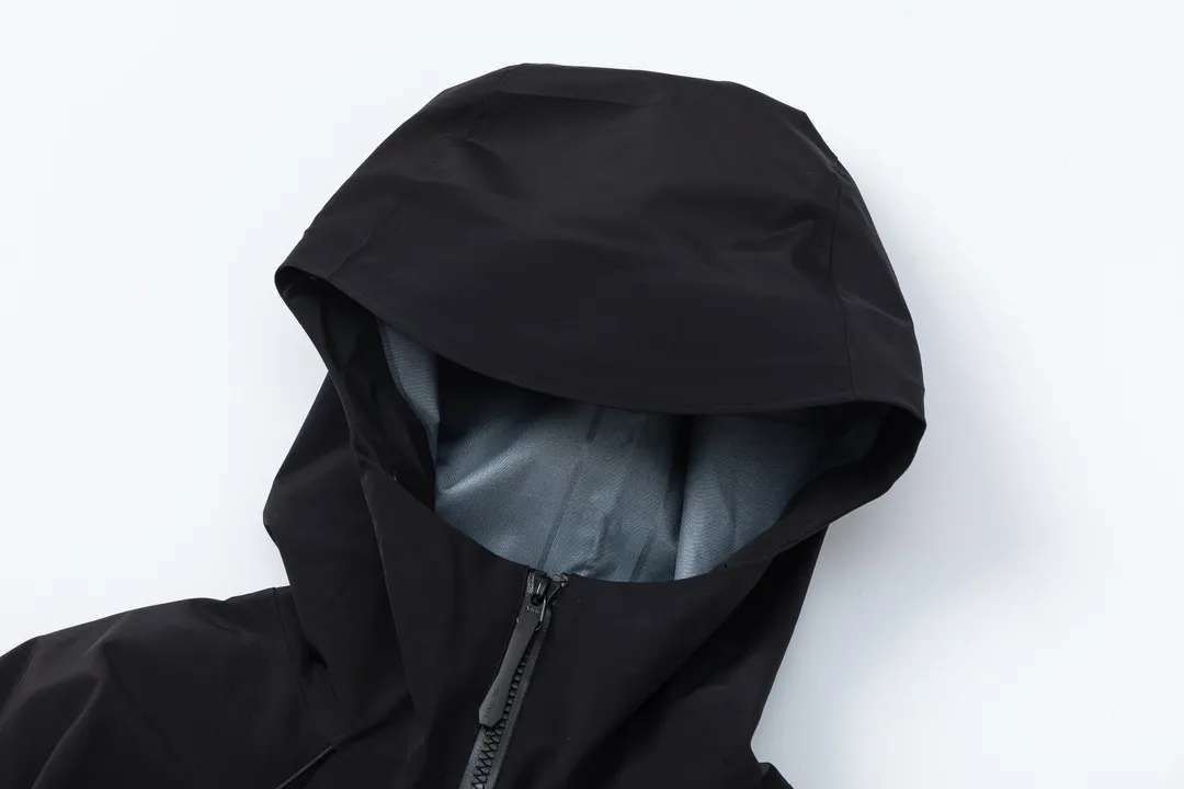 【ARCTERYX   公式旗艦店】 アークテリクス  ダウンジャケット ご好評に付き再入荷！  241205