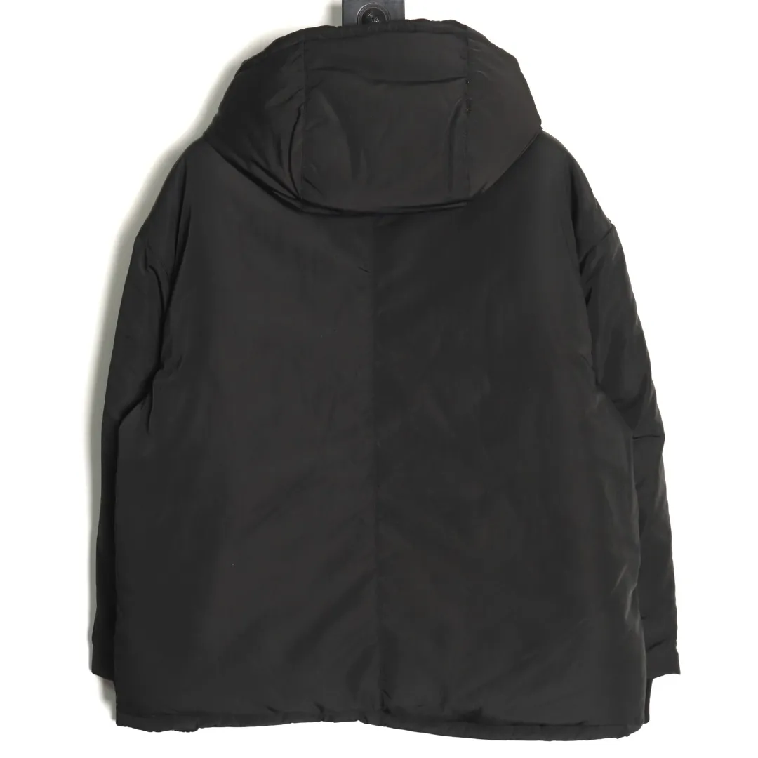 【Miumiu  公式旗艦店】ミュウミュウ ダウンジャケット ご好評に付き再入荷！241228