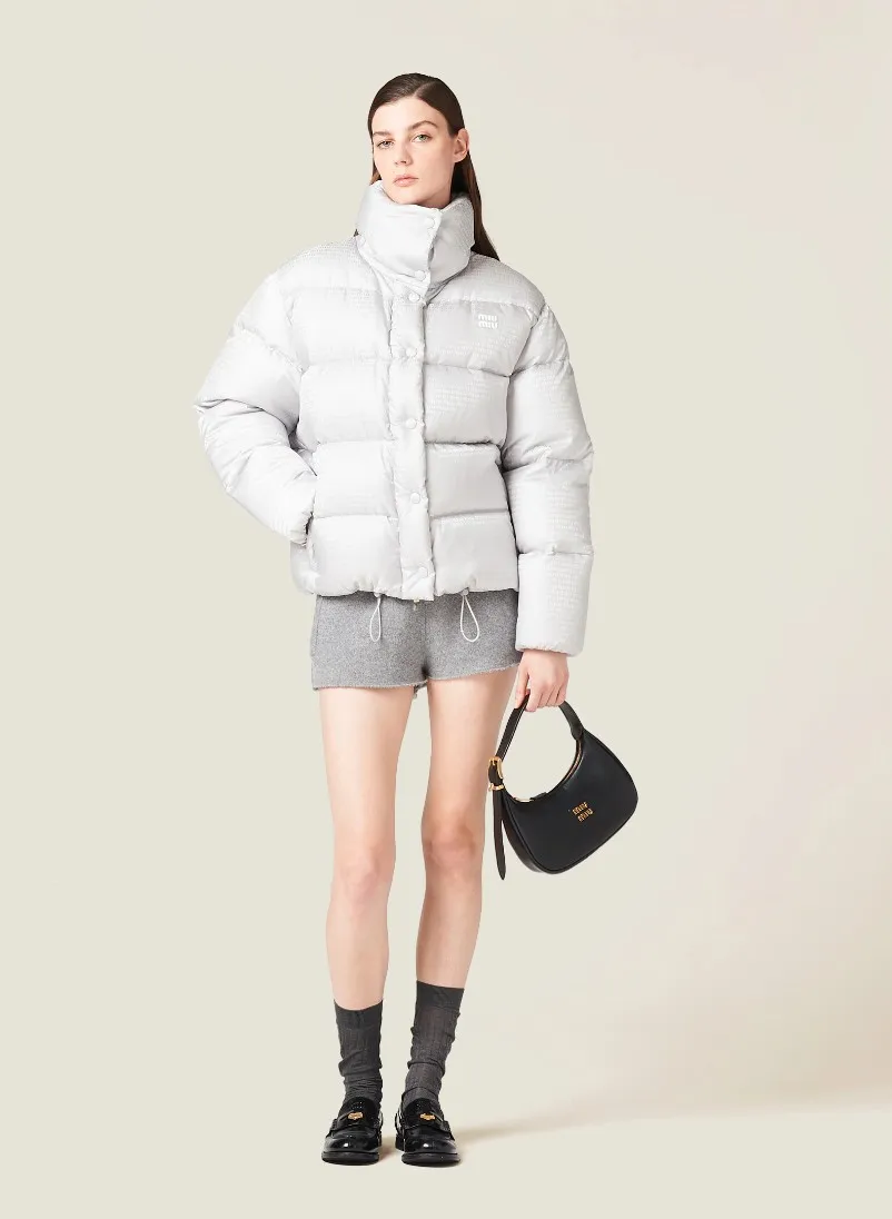 【Miumiu  公式旗艦店】ミュウミュウ ダウンジャケット ご好評に付き再入荷！241206