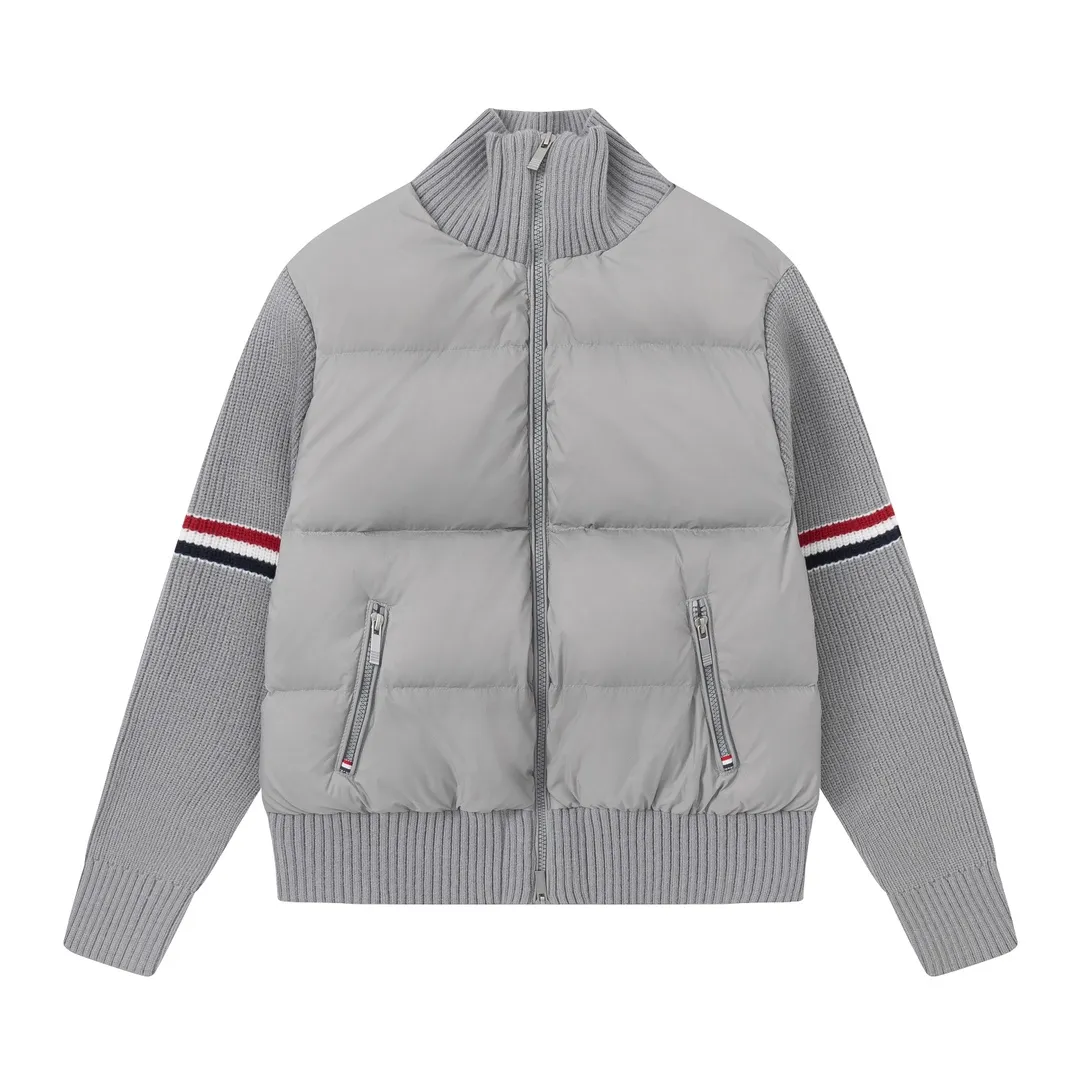 【ThomBrowne  公式旗艦店】トムブラウン  ダウンジャケット ご好評に付き再入荷！241228