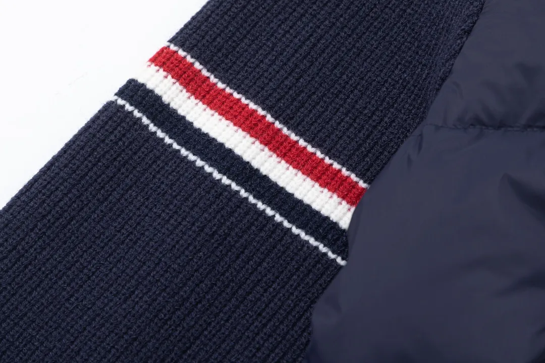 【ThomBrowne  公式旗艦店】トムブラウン  ダウンジャケット ご好評に付き再入荷！241228
