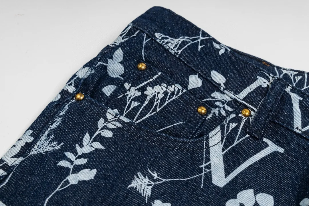 【LOUIS VUITTON  公式旗艦店】ルイヴィトン  ジーパン  ご好評に付き再入荷  240830