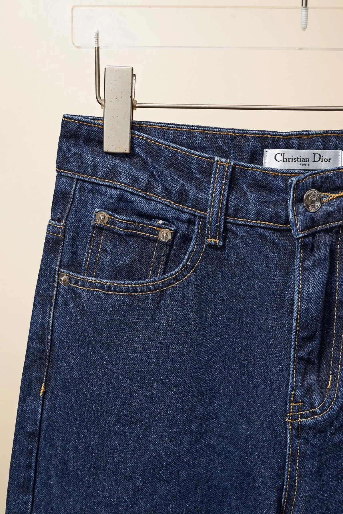 【DIOR 公式旗艦店】ディオール  ジーパン  ご好評に付き再入荷！ 241218