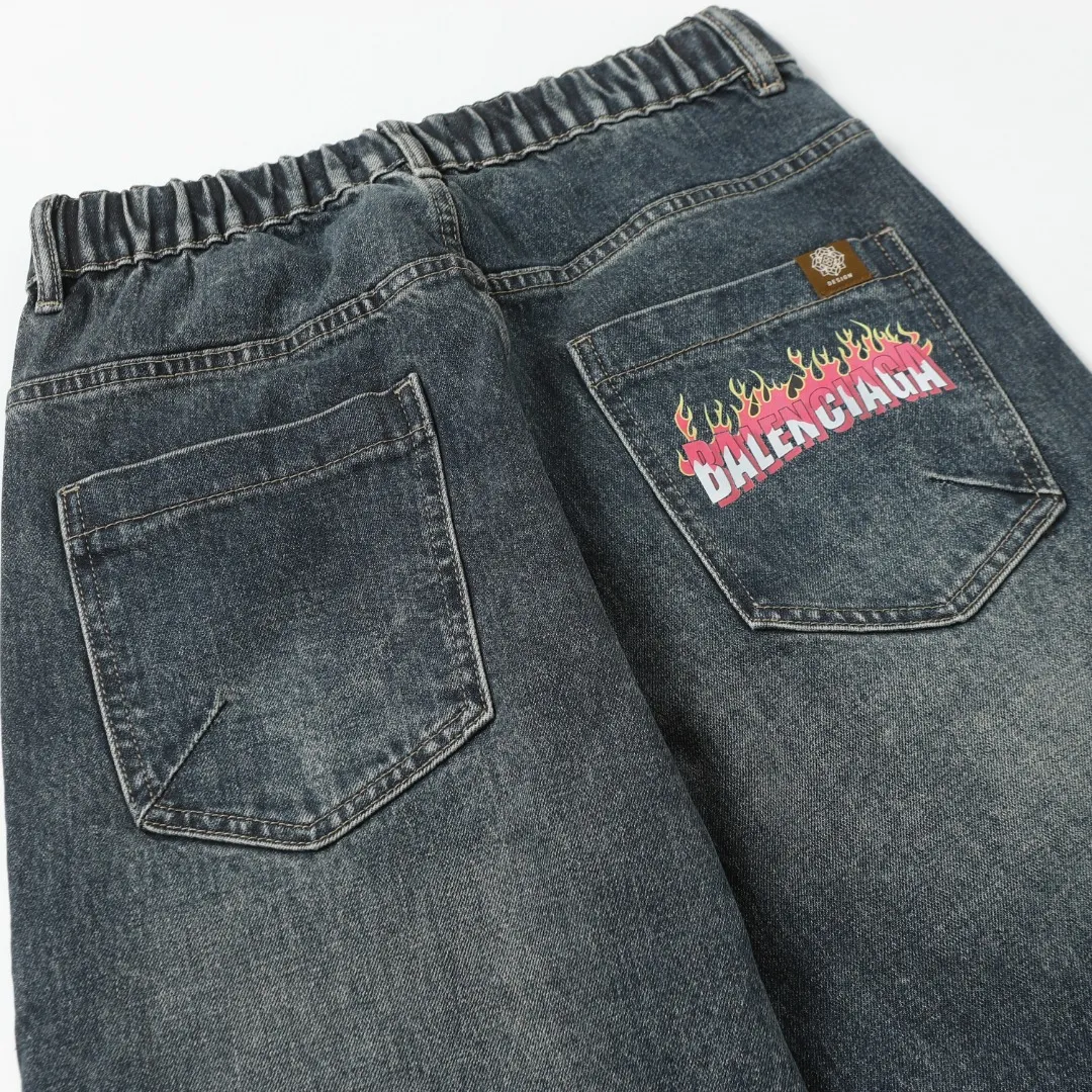 【BALENCIAGA   公式旗艦店】バレンシアガ  ジーパン  ご好評に付き再入荷！ 241219