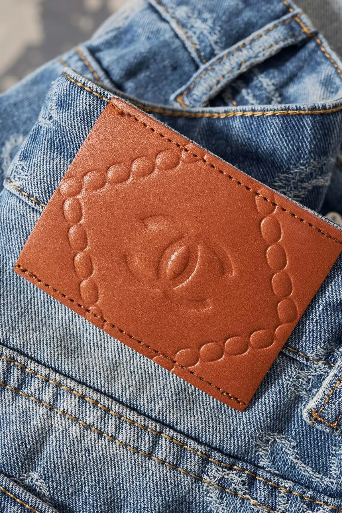 【CHANEL  公式旗艦店】シャネル    ジーパン  ご好評に付き再入荷！ 241220