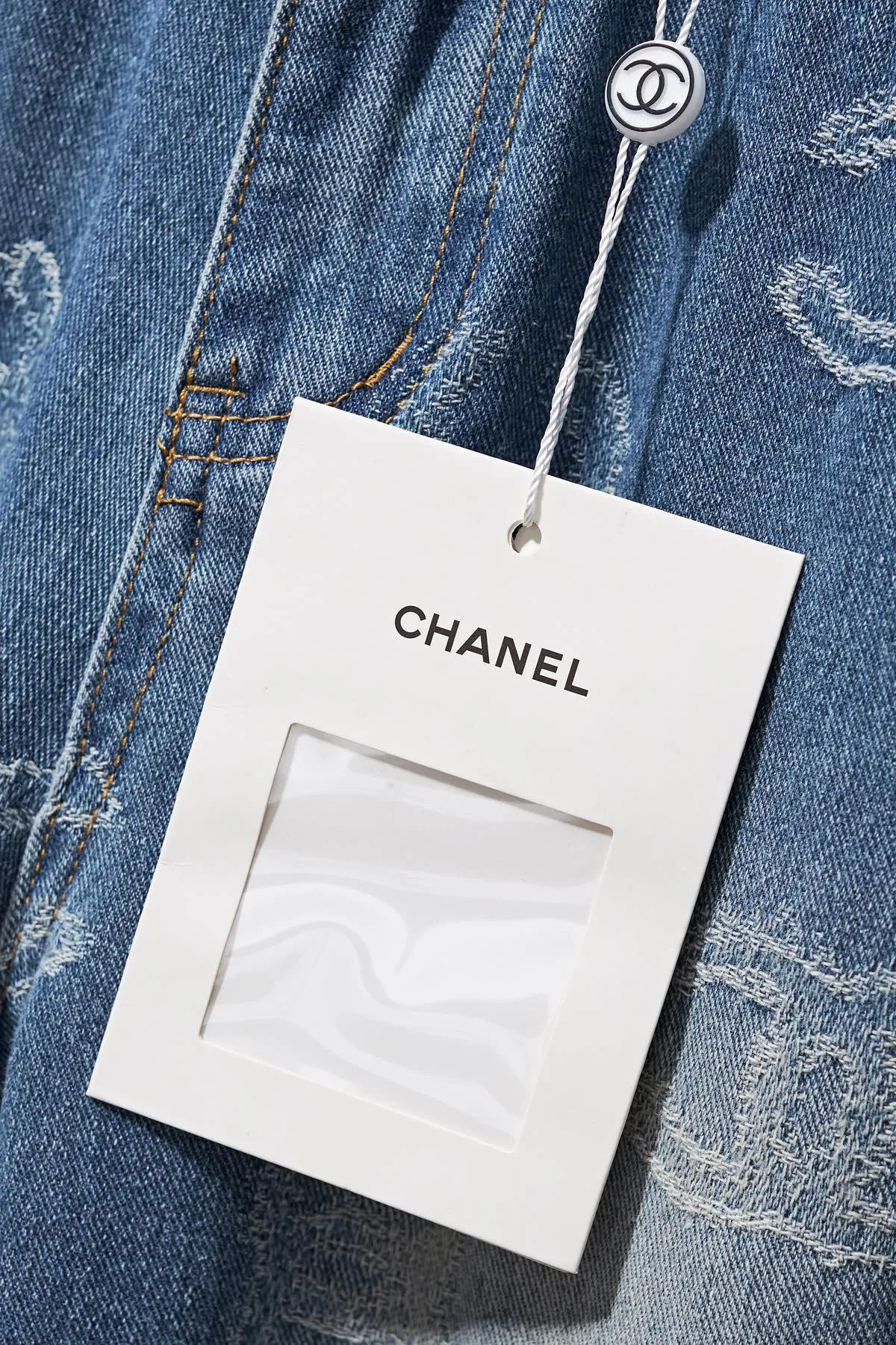 【CHANEL  公式旗艦店】シャネル    ジーパン  ご好評に付き再入荷！ 241220