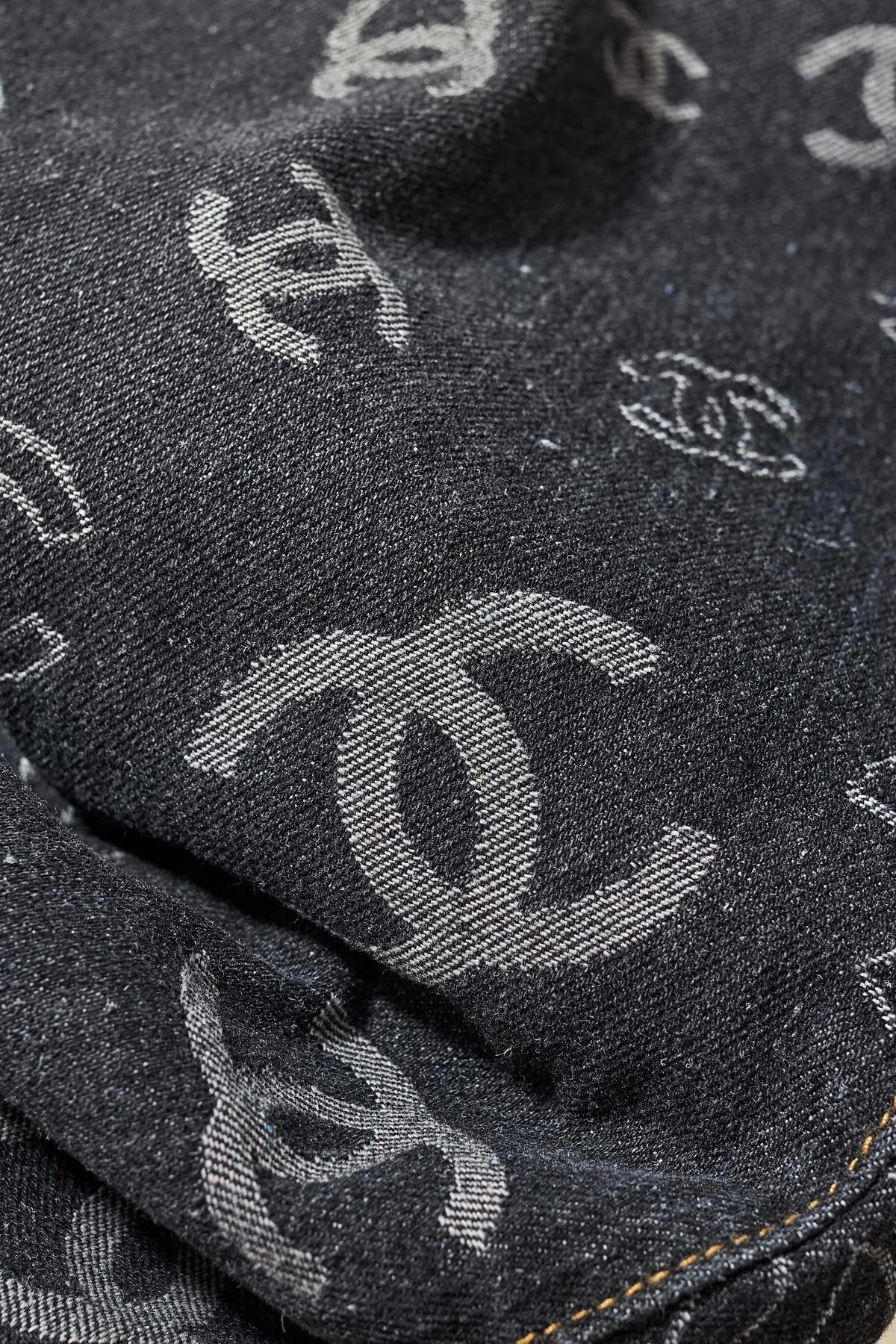 【CHANEL  公式旗艦店】シャネル    ジーパン  ご好評に付き再入荷！ 241220
