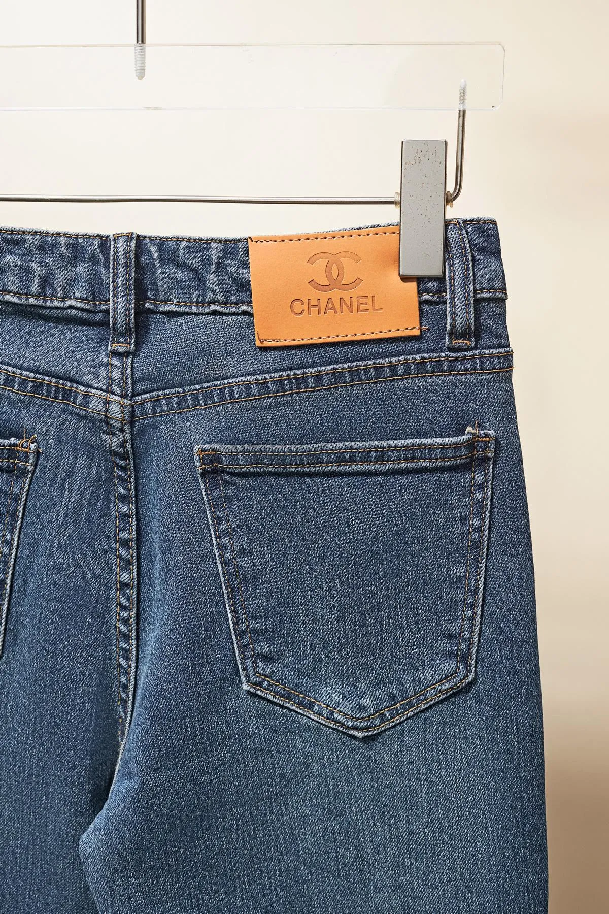 【CHANEL  公式旗艦店】シャネル    ジーパン  ご好評に付き再入荷！ 241220
