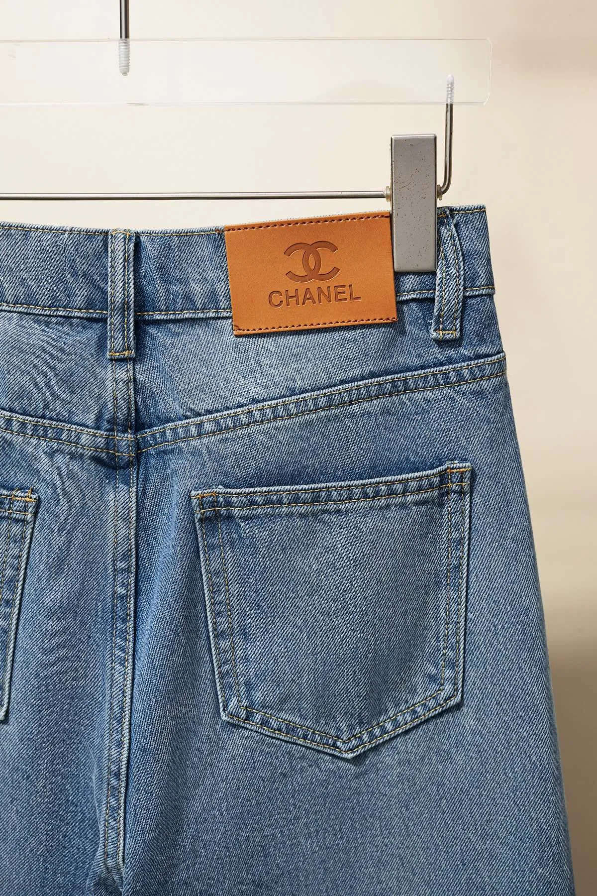 【CHANEL  公式旗艦店】シャネル    ジーパン  ご好評に付き再入荷！ 241218