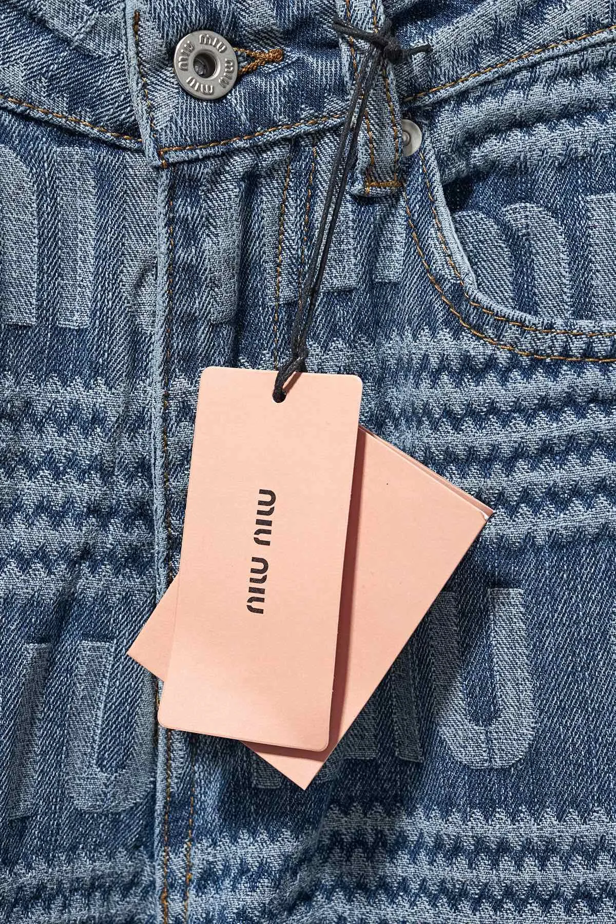 【Miumiu  公式旗艦店】ミュウミュウ  ジーパン  ご好評に付き再入荷！ 241219