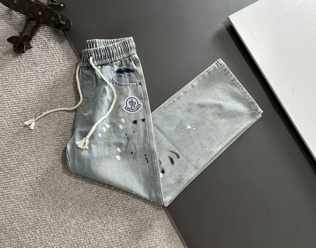 【MONCLER  公式旗艦店】モンクレール   ジーパン  ご好評に付き再入荷！ 241220