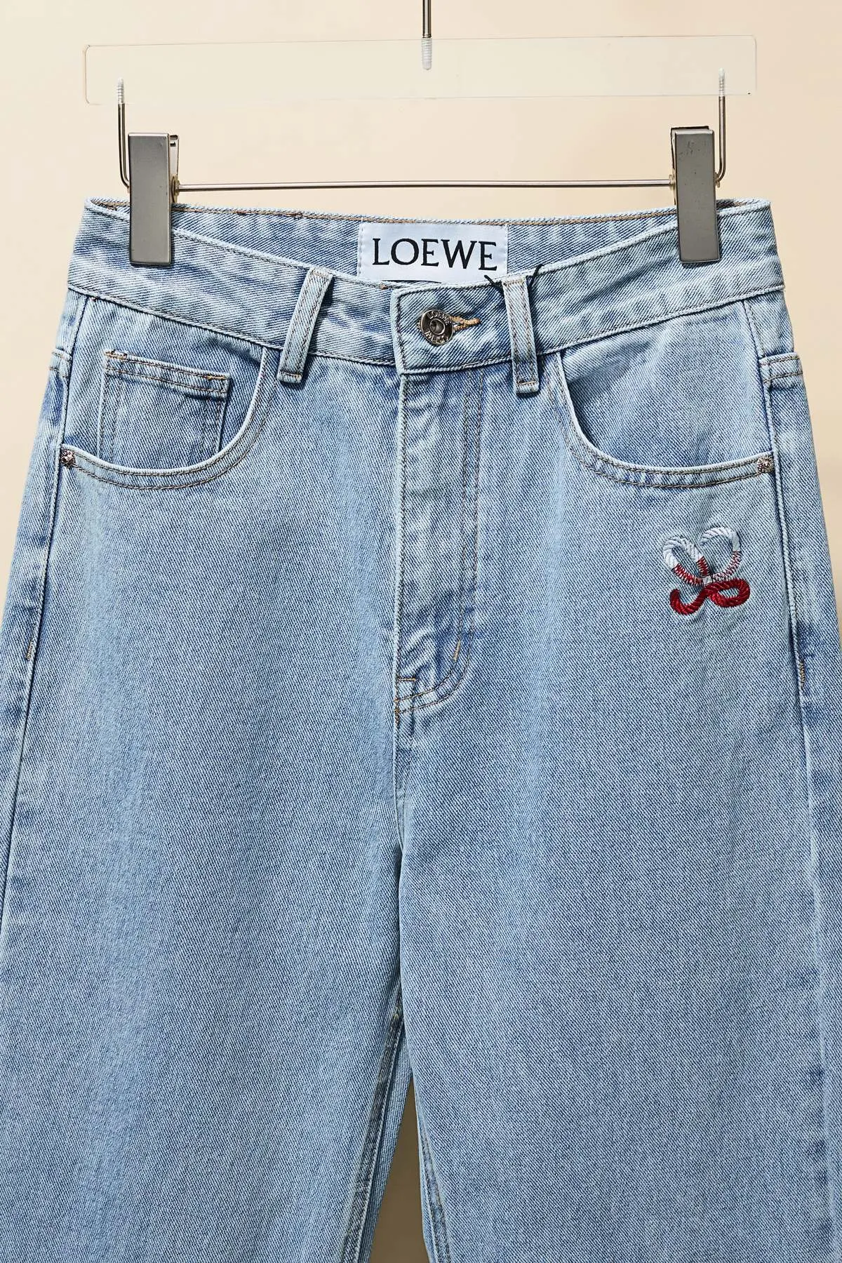 【LOEWE  公式旗艦店】 ロエベ  ジーパン  ご好評に付き再入荷！ 241219