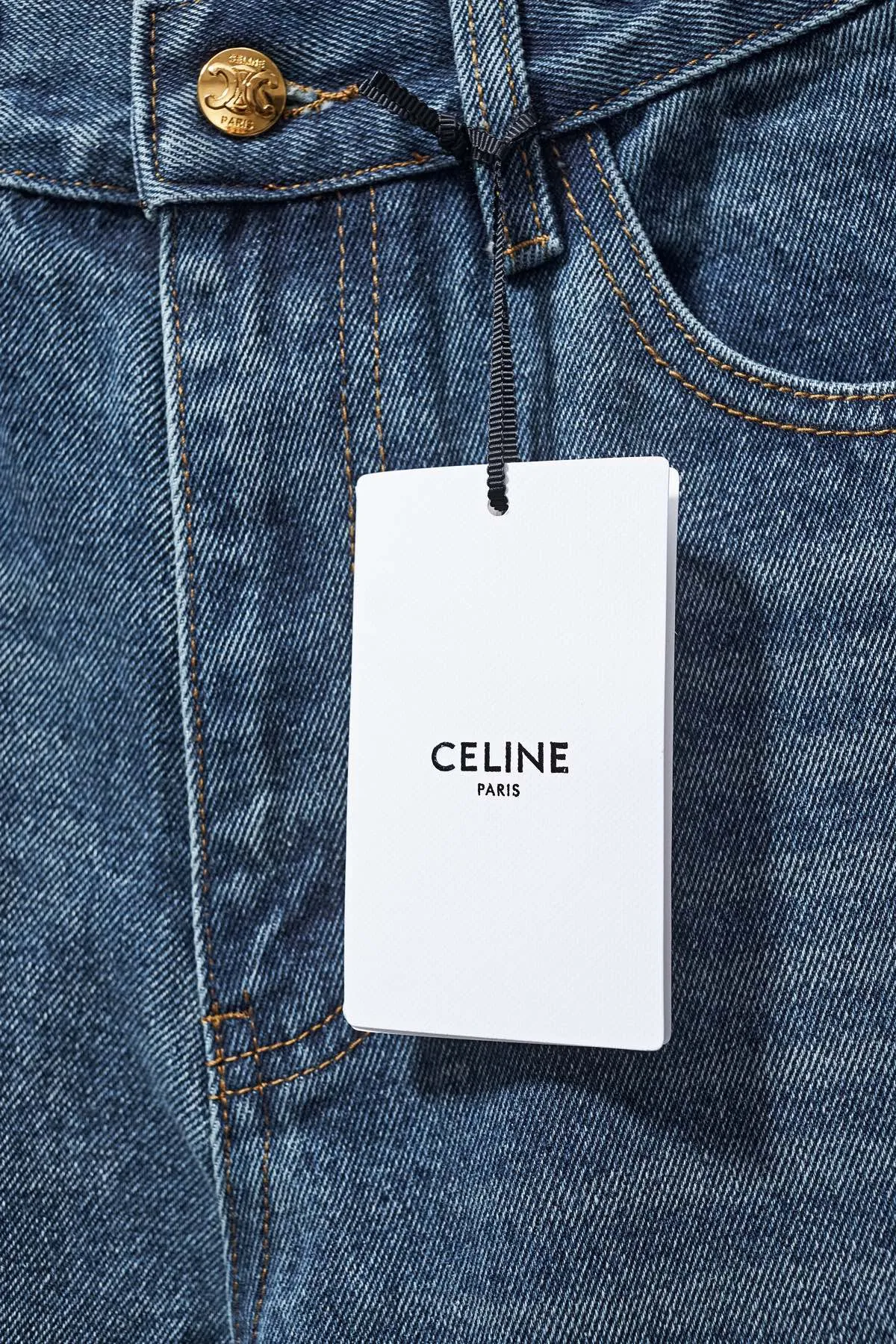 【CELINE  公式旗艦店】セリーヌ  ジーパン  ご好評に付き再入荷！ 241219