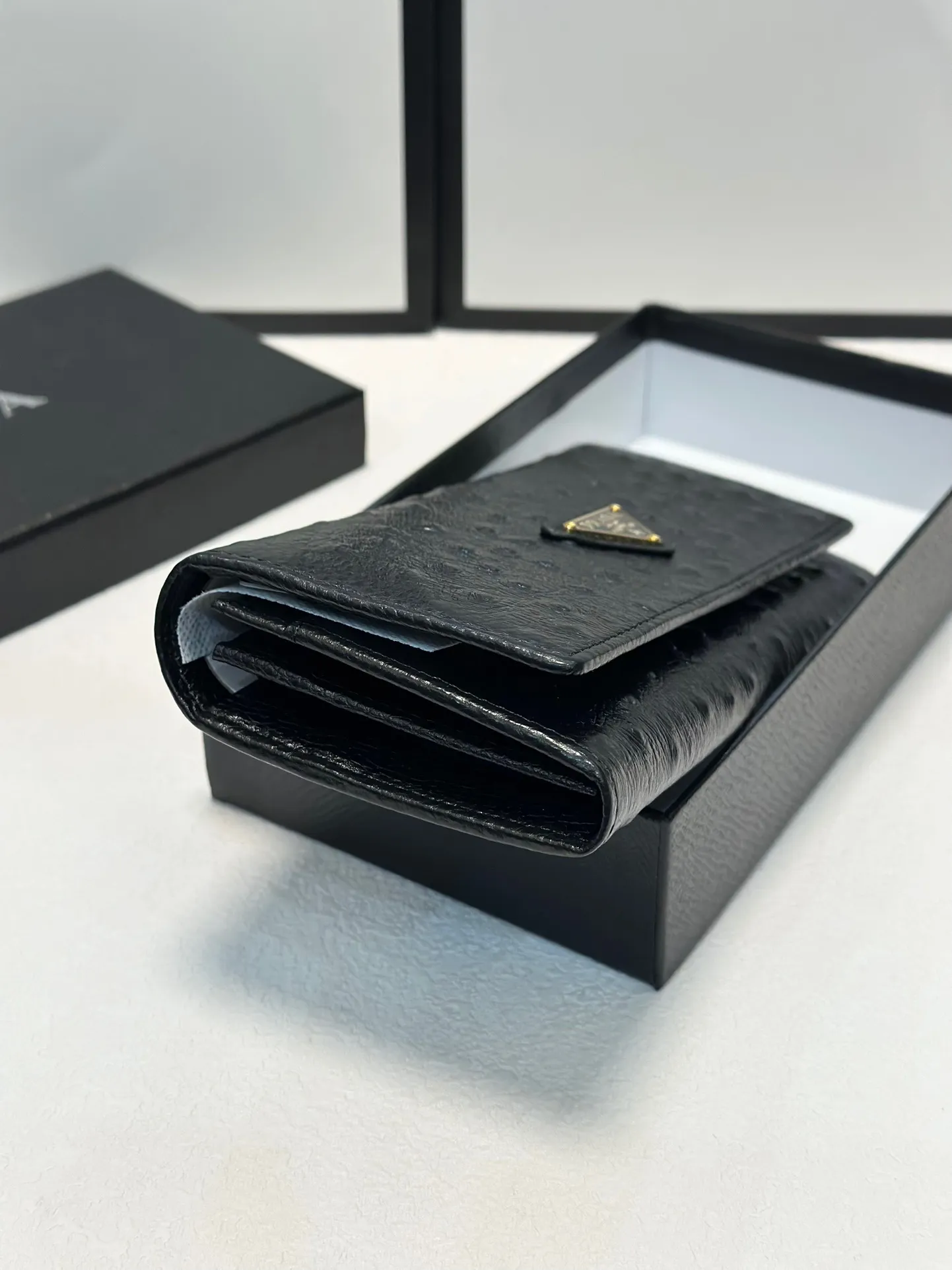 【PRADA 公式旗艦店】プラダ  財布 当日出荷 好評に付き再入荷！19*10CM