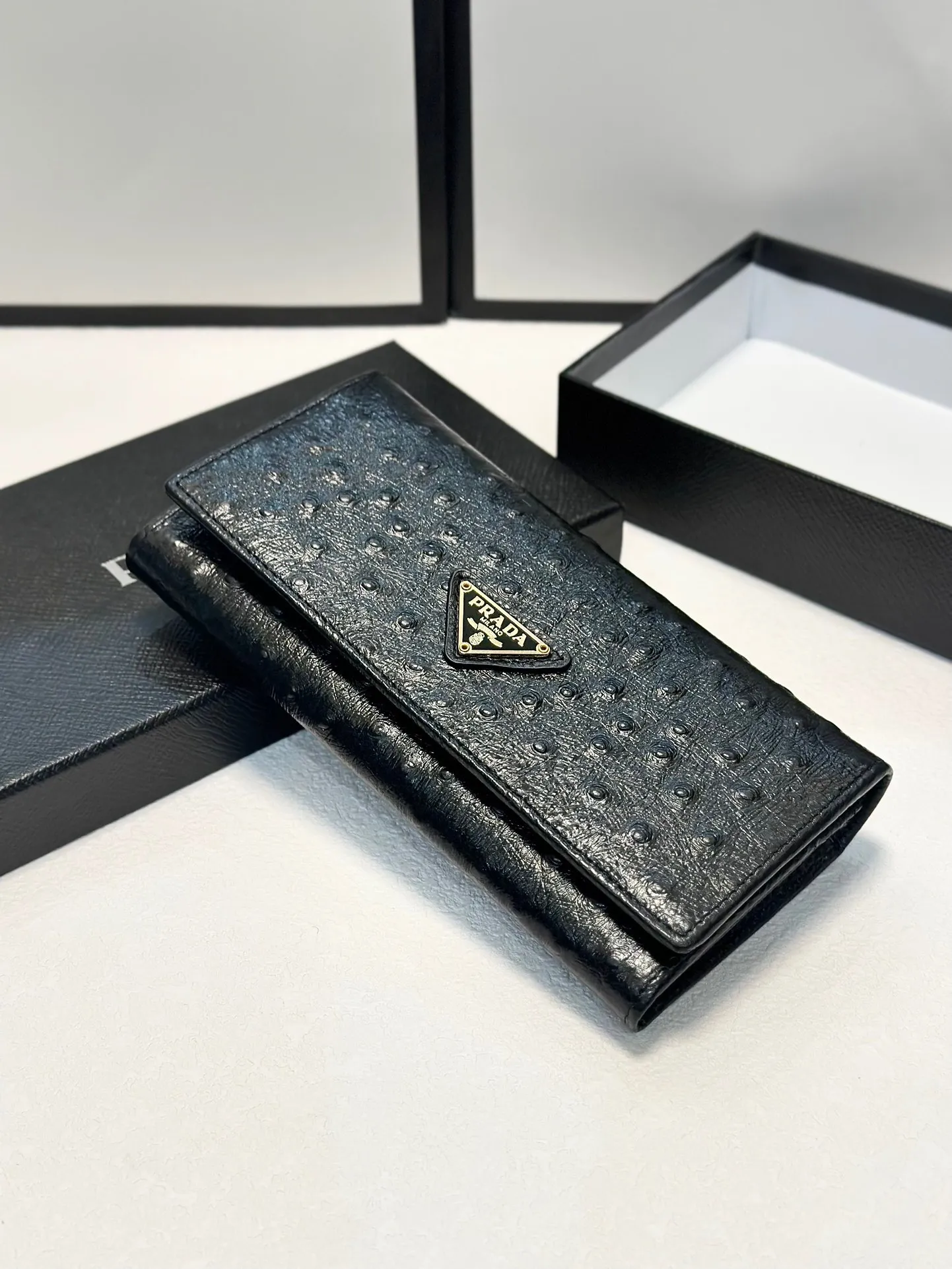 【PRADA 公式旗艦店】プラダ  財布 当日出荷 好評に付き再入荷！19*10CM