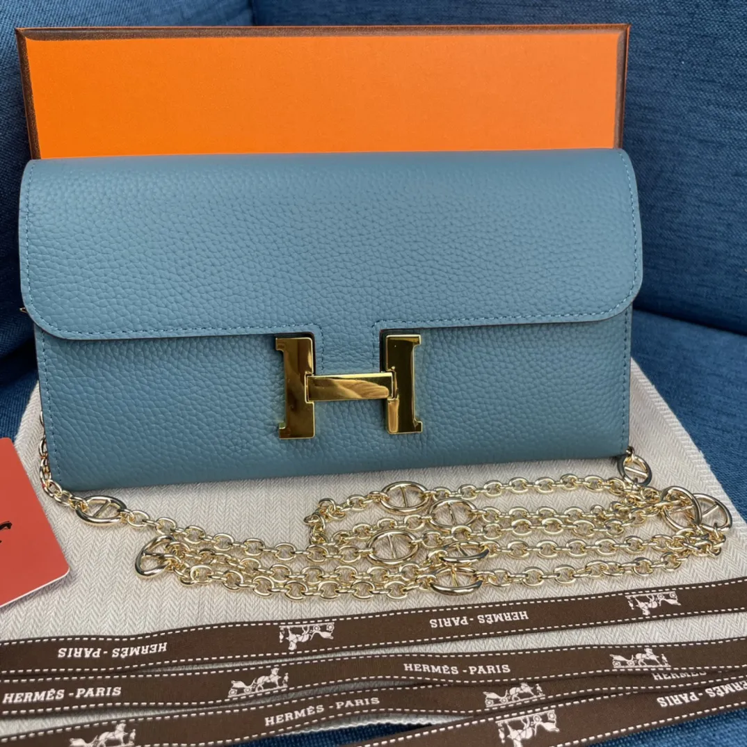 HERMÈS ショルダー & 長財布 11カラー 22X11CM