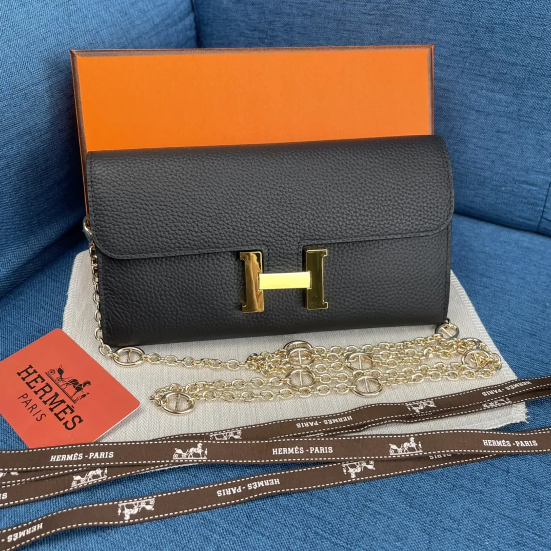 HERMÈS ショルダー & 長財布 11カラー 22X11CM