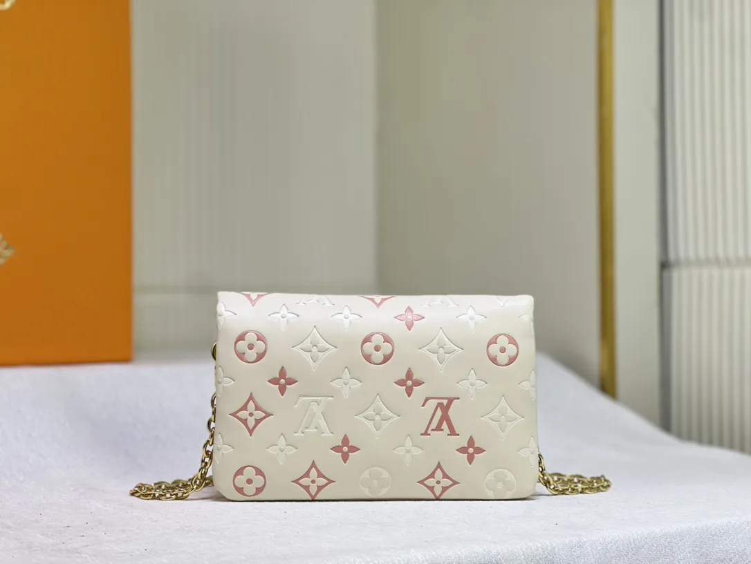 【LOUIS VUITTON 公式旗艦店】ルイヴィトン   ショルダーバッグ 当日出荷 好評に付き再入荷！20*14*8CM