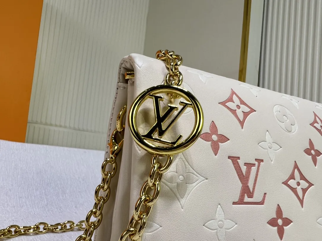 【LOUIS VUITTON 公式旗艦店】ルイヴィトン   ショルダーバッグ 当日出荷 好評に付き再入荷！20*14*8CM