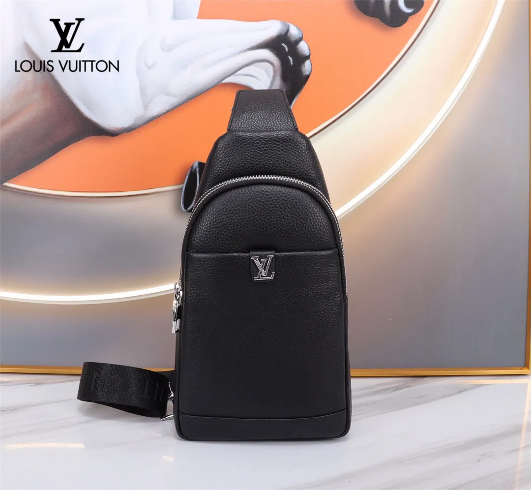【LOUIS VUITTON  公式 旗艦店】 ルイヴィトン   胸ポケット当日出荷 好評に付き再入荷！34*17*6CM