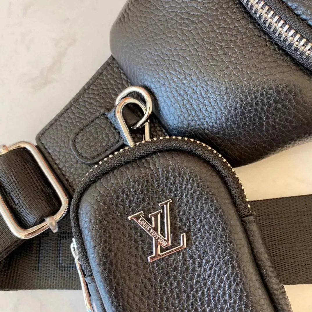 【LOUIS VUITTON  公式 旗艦店】ルイヴィトン  胸ポケット  当日出荷 好評に付き再入荷！28*17*5CM