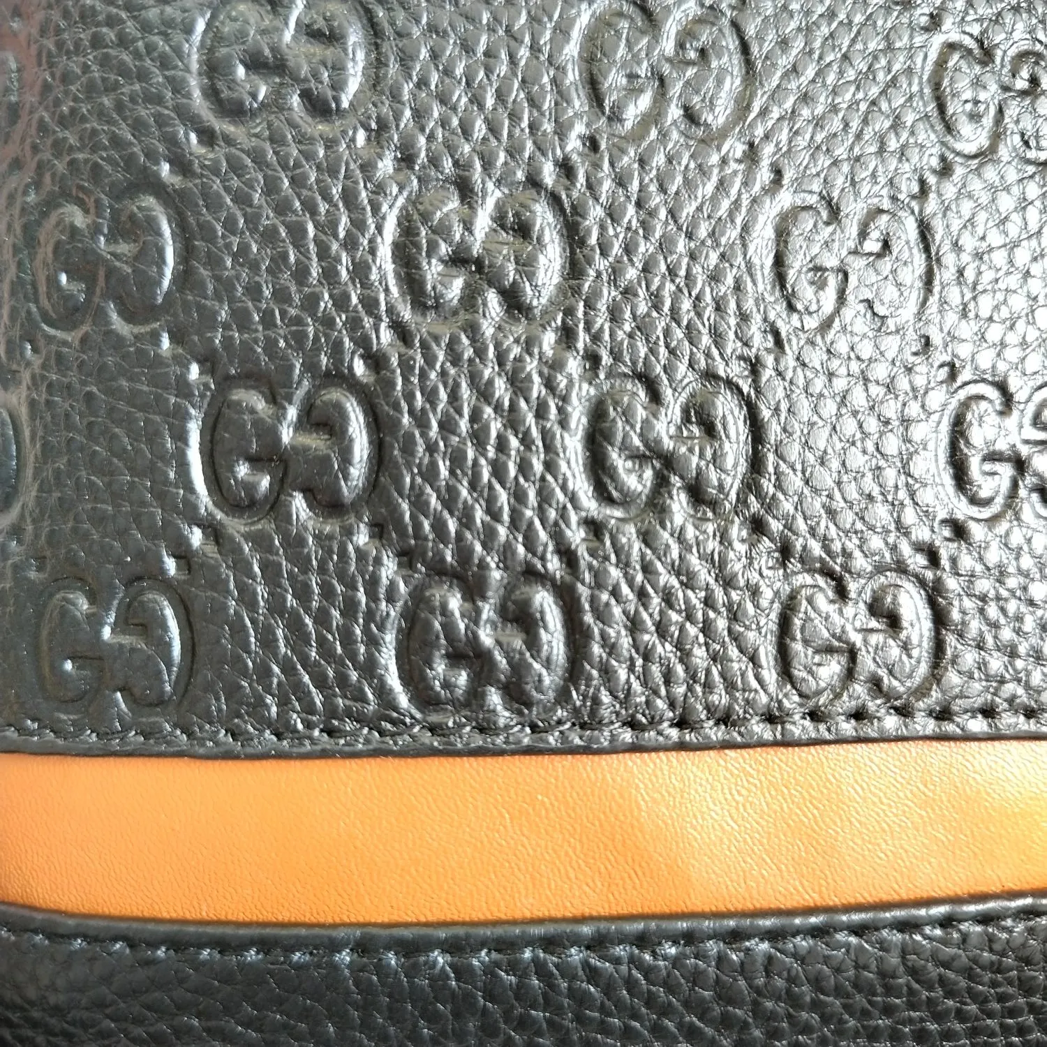 【GUCCI 公式 旗艦店】グッチ   ショルダーバッグ 当日出荷 好評に付き再入荷！26*28*5CM