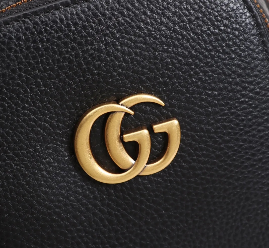 【GUCCI 公式 旗艦店】グッチ 胸ポケット当日出荷 好評に付き再入荷！32*17*4CM
